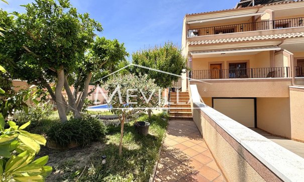 Villa - Återförsäljare - Torrevieja - Los Altos