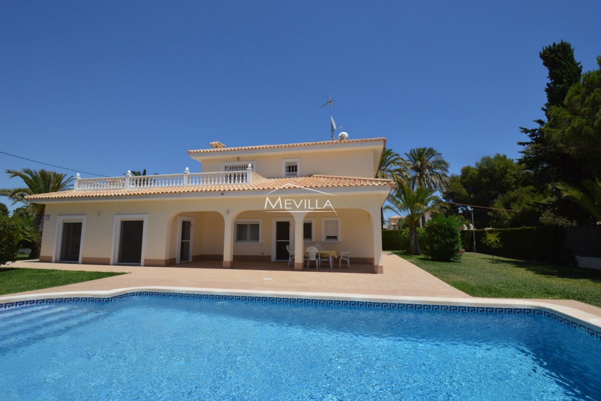 VILLA NUR WENIGE METER VOM STRAND IN CABO ROIG