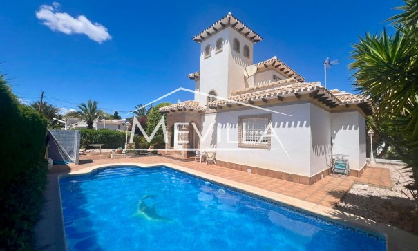 Villa - Resales - Orihuela Costa - Cabo Roig