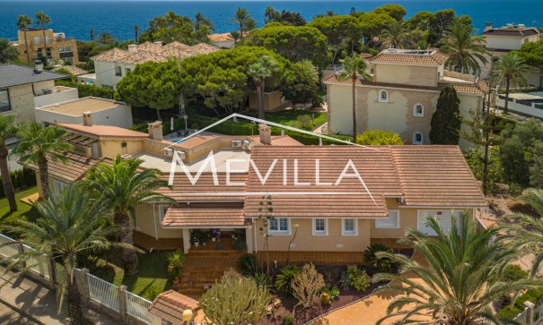 Villa - Resales - Orihuela Costa - Cabo Roig