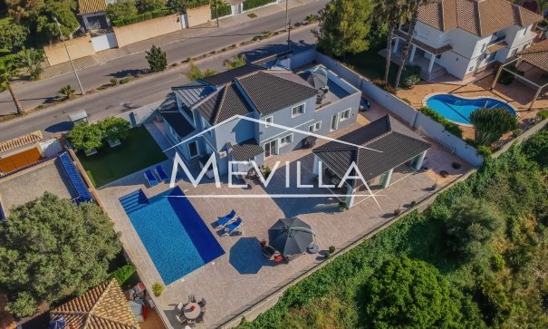 Villa - Resales - Orihuela Costa - CR1119