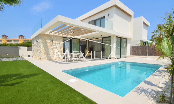 Villa - Resales - Orihuela Costa - Lomas de Cabo Roig