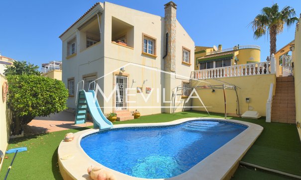 Villa - Resales - Orihuela Costa - PF1152