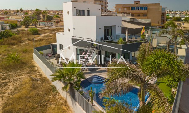 Villa - Resales - Torrevieja - Torrevieja