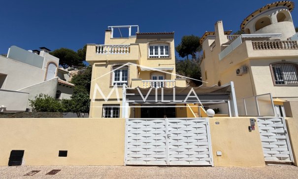 Villa - Wederverkoop - Orihuela Costa - Villamartin