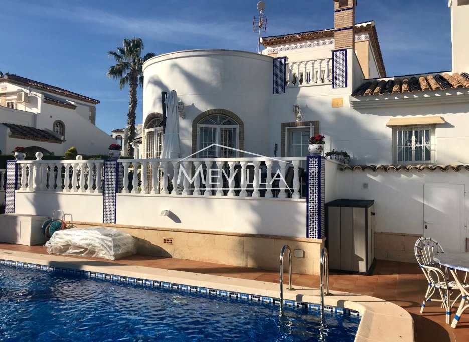 Villamartin chalet Orihuela Costa