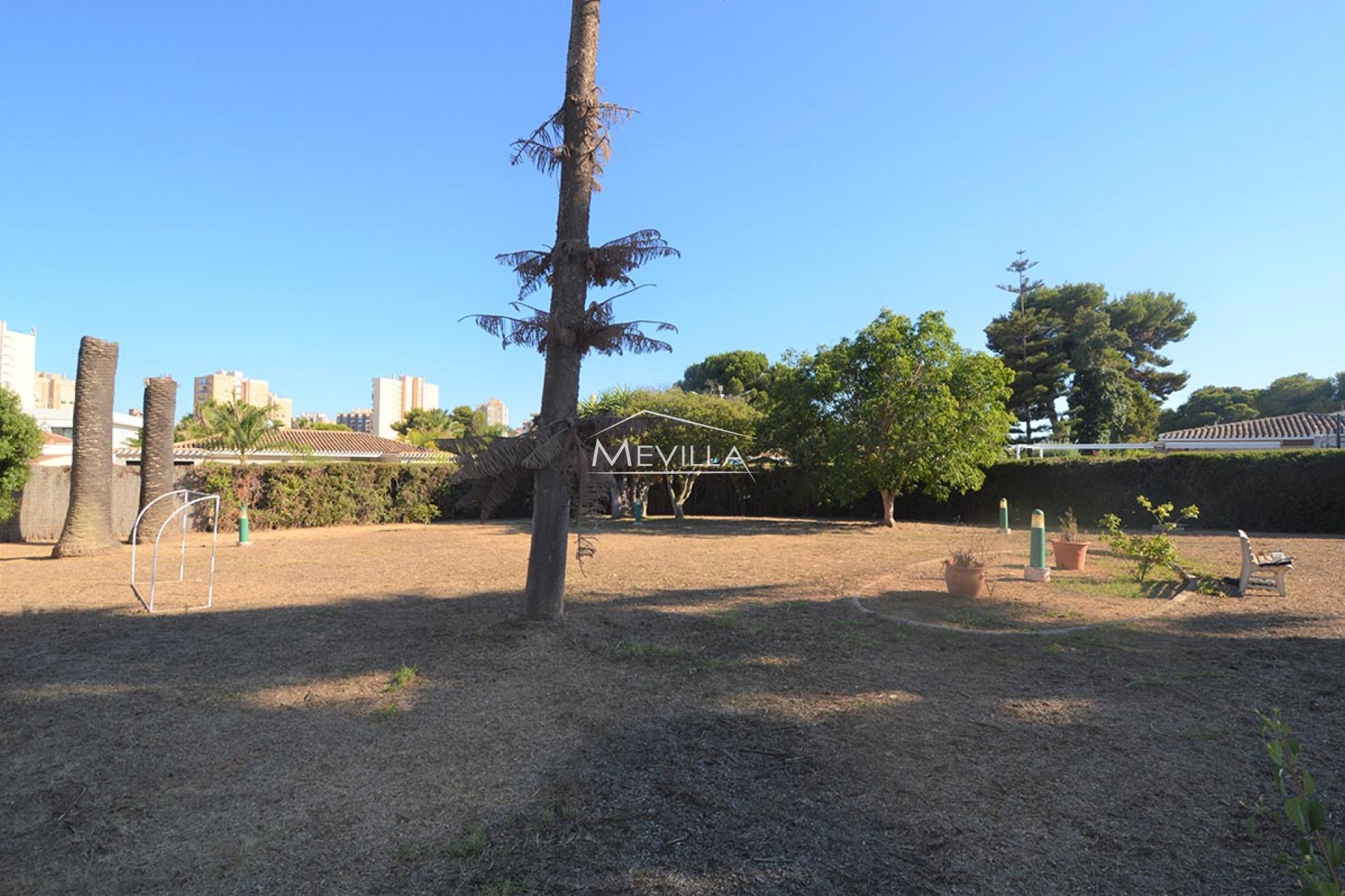 Wederverkoop - Plot - Orihuela Costa - Campoamor