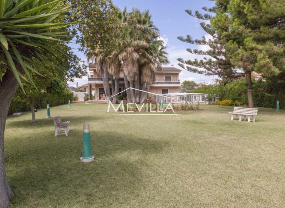 Wederverkoop - Villa - Orihuela Costa - Campoamor