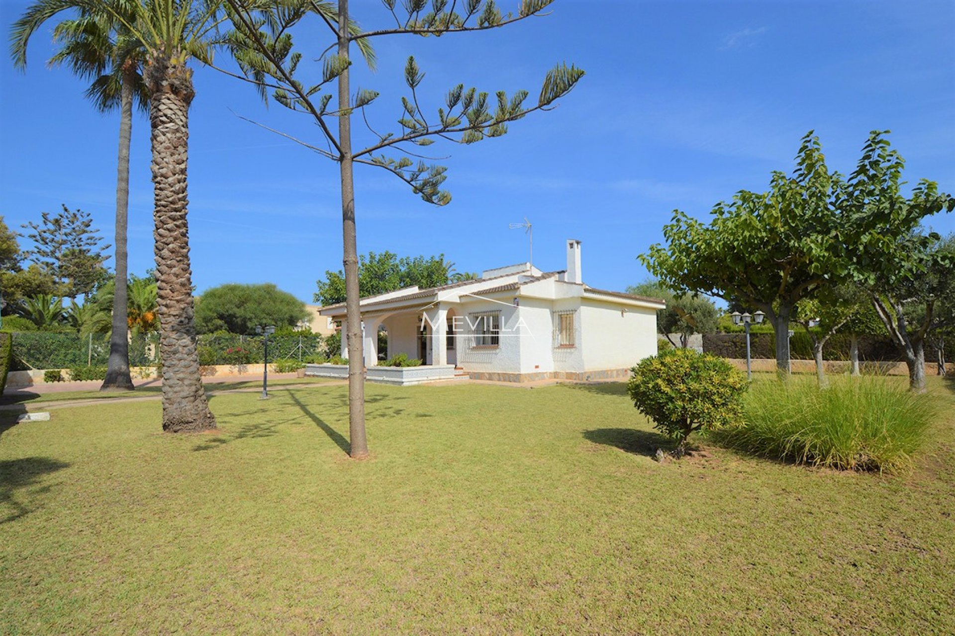 Wederverkoop - Villa - Orihuela Costa - La Zenia