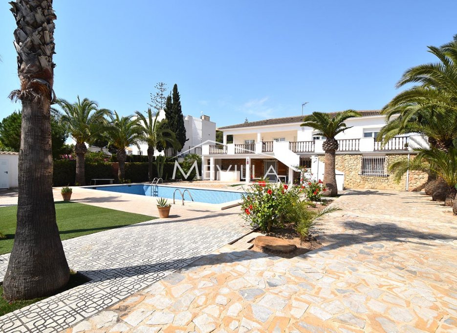 Wederverkoop - Villa - Orihuela Costa - La Zenia