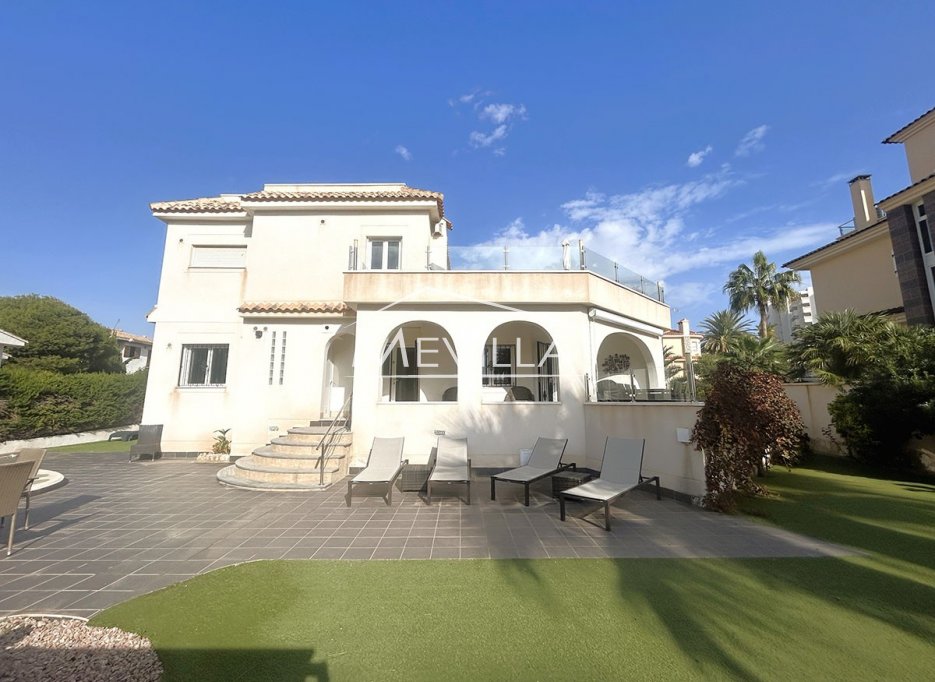 Wederverkoop - Villa - Orihuela Costa - La Zenia