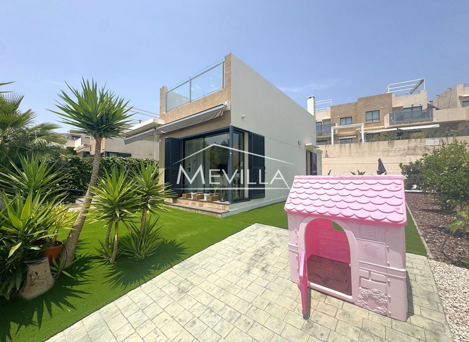 Wederverkoop - Villa - Orihuela Costa - La Zenia