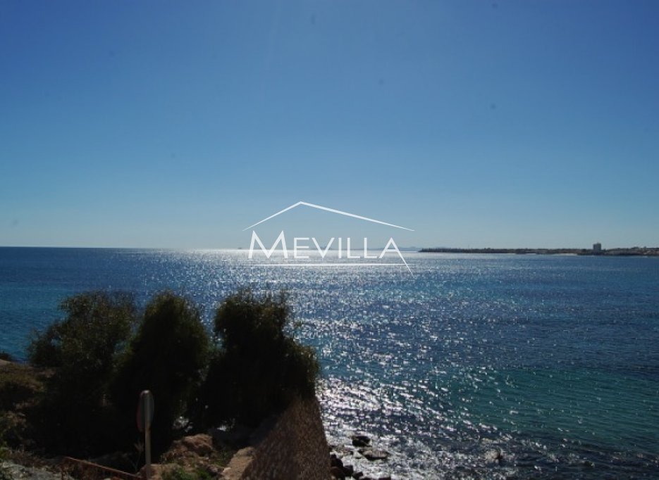 Wederverkoop - Villa - Orihuela Costa - Punta Prima