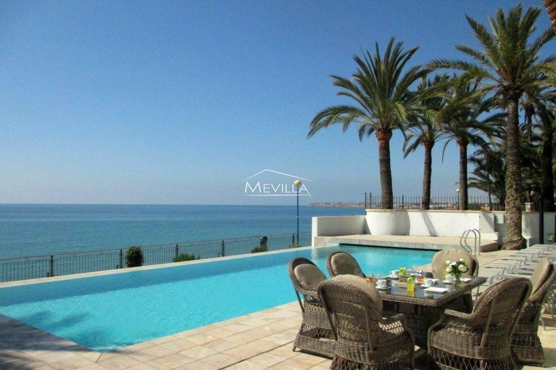 Wederverkoop - Villa - Orihuela Costa - Punta Prima