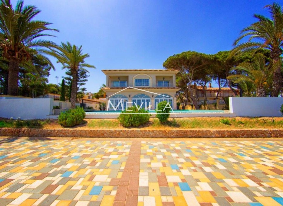 Wederverkoop - Villa - Orihuela Costa - Punta Prima