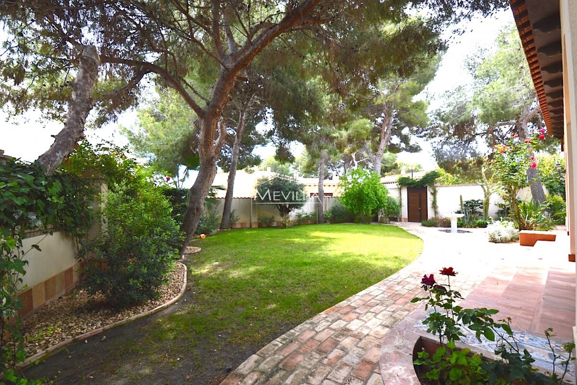 Wederverkoop - Villa - Orihuela Costa - Punta Prima