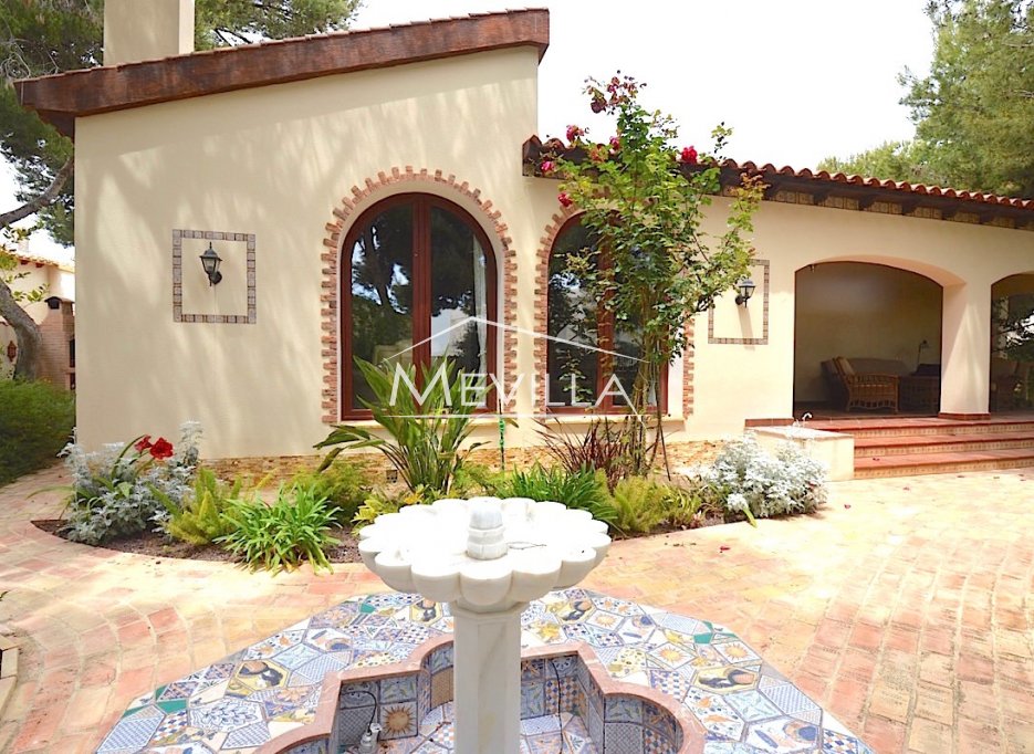 Wederverkoop - Villa - Orihuela Costa - Punta Prima