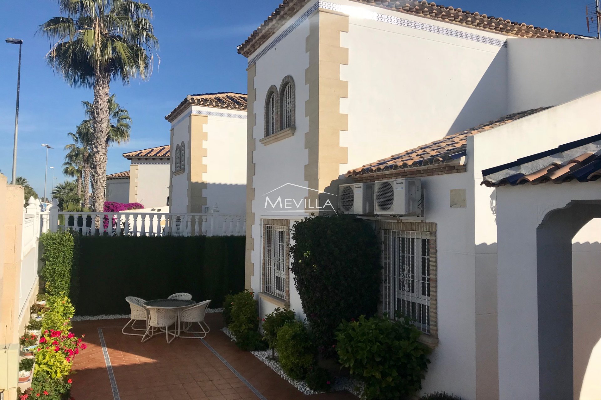 Wederverkoop - Villa - Orihuela Costa - Villamartin