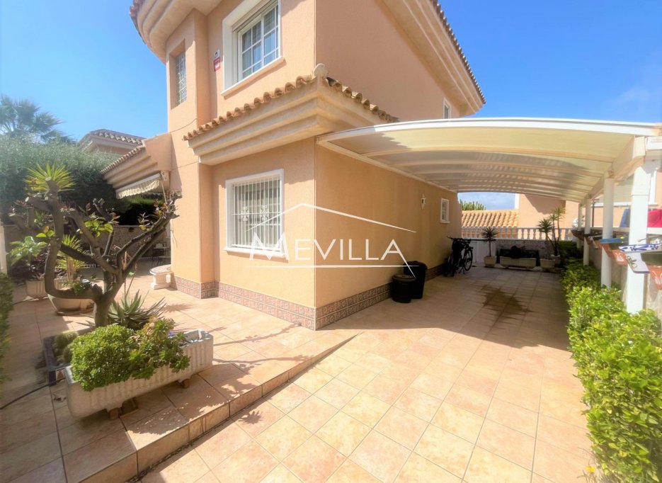 Wederverkoop - Villa - Torrevieja - Los Altos