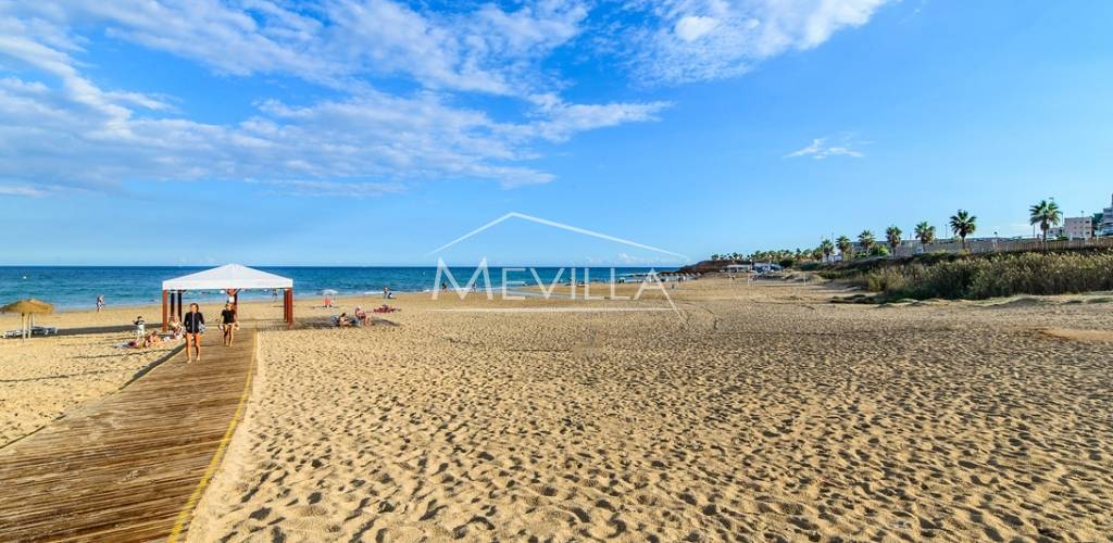 <strong>PILAR DE LA HORADADA, COSTA BLANCA - COMPLETE GUIDE </strong>