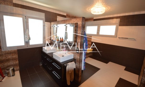 The bathroom 
