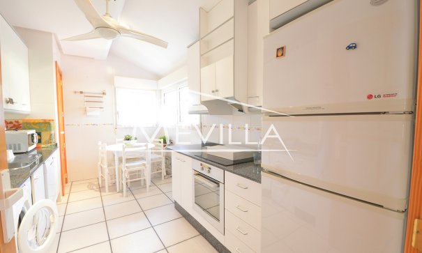 Reventas - Chalet / Villa - Orihuela Costa - Punta Prima