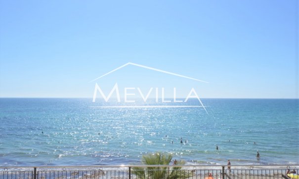 Reventas - Chalet / Villa - Orihuela Costa - Punta Prima