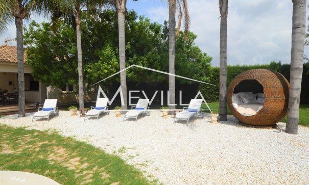 Reventas - Chalet / Villa - Orihuela