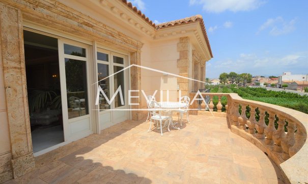 Reventas - Chalet / Villa - Orihuela