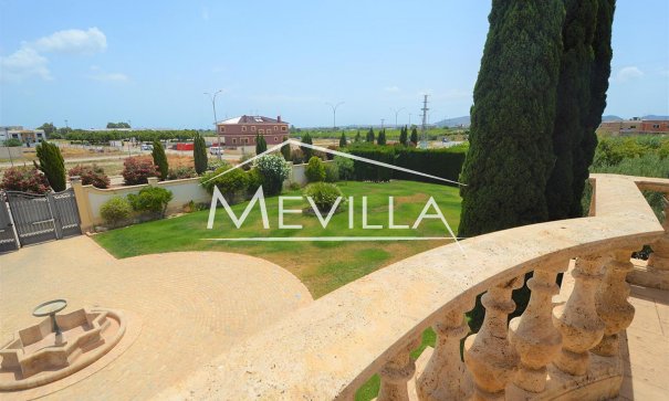 Reventas - Chalet / Villa - Orihuela