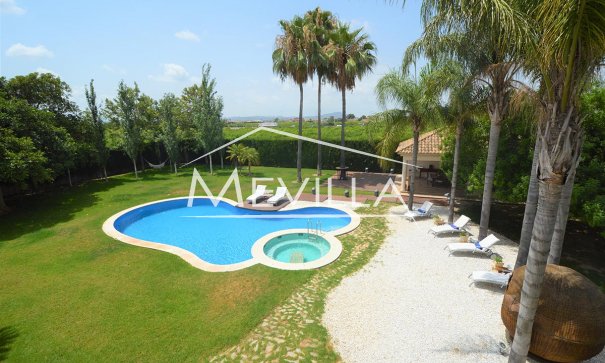 Reventas - Chalet / Villa - Orihuela