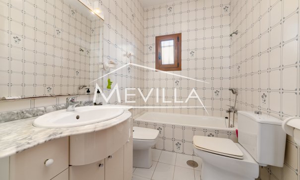 Salg (Resales) - Villa - Torrevieja - La Mata