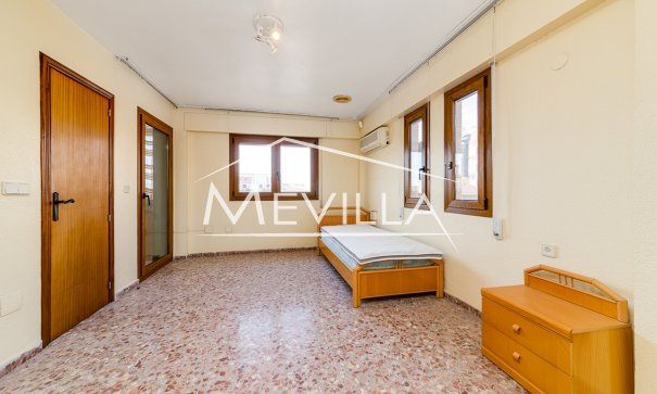 Salg (Resales) - Villa - Torrevieja - La Mata