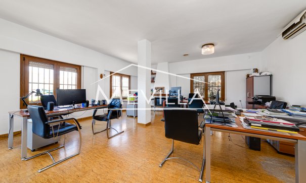 Salg (Resales) - Villa - Torrevieja - La Mata