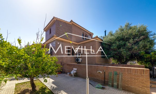 Salg (Resales) - Villa - Torrevieja - La Mata