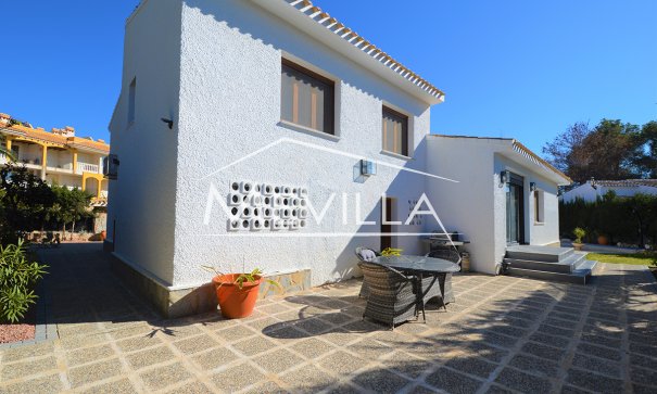 Resales - Villa - Orihuela Costa - Campoamor