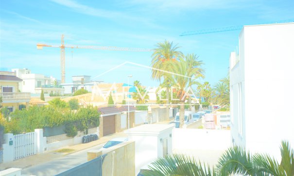 Resales - Villa - Orihuela Costa - La Zenia
