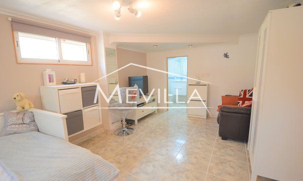Salg (Resales) - Villa - Orihuela Costa - Villamartin