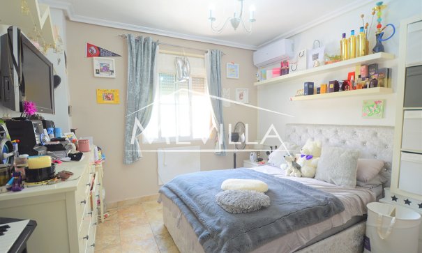 Salg (Resales) - Villa - Orihuela Costa - Villamartin