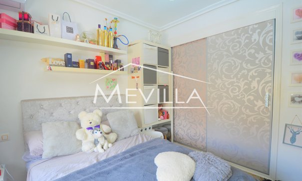 Salg (Resales) - Villa - Orihuela Costa - Villamartin