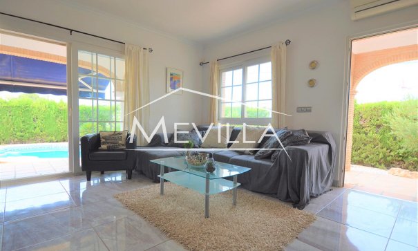 Salg (Resales) - Villa - Orihuela Costa - Playa Flamenca