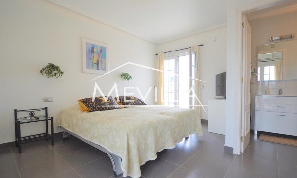 Salg (Resales) - Villa - Orihuela Costa - Playa Flamenca