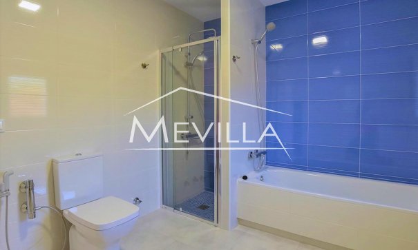 Reventas - Chalet / Villa - Orihuela Costa - Cabo Roig