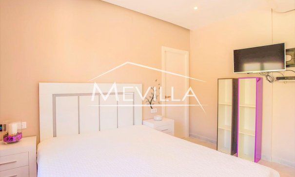 Reventas - Chalet / Villa - Orihuela Costa - Cabo Roig