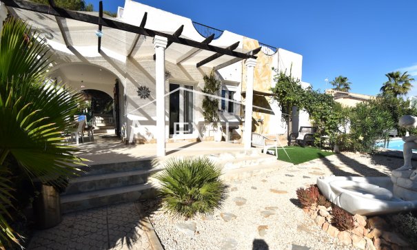 Salg (Resales) - Villa - Orihuela Costa - La Zenia