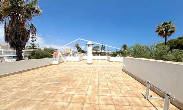 Resales - Villa - Orihuela Costa - La Zenia