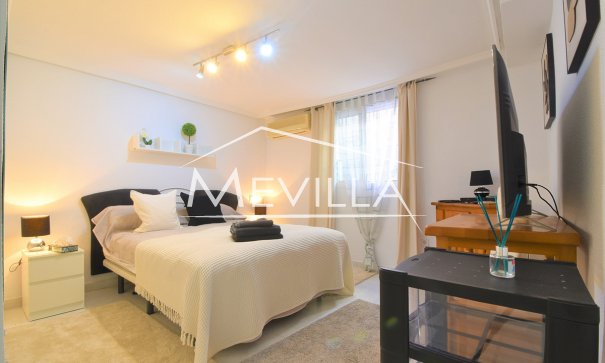 Salg (Resales) - Villa - Orihuela Costa - Playa Flamenca