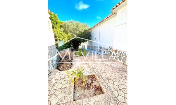 Resales - Villa - Orihuela Costa - La Zenia