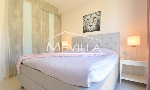 Salg (Resales) - Villa - Orihuela Costa - Villamartin