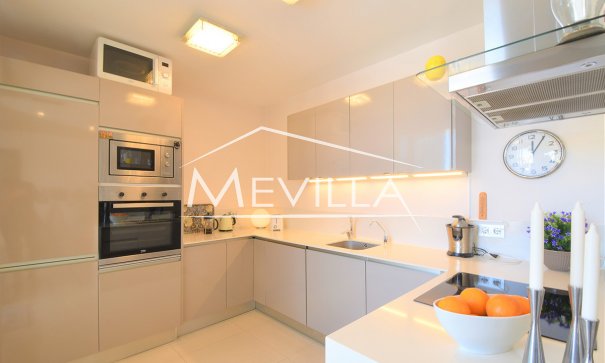 Salg (Resales) - Villa - Orihuela Costa - Villamartin